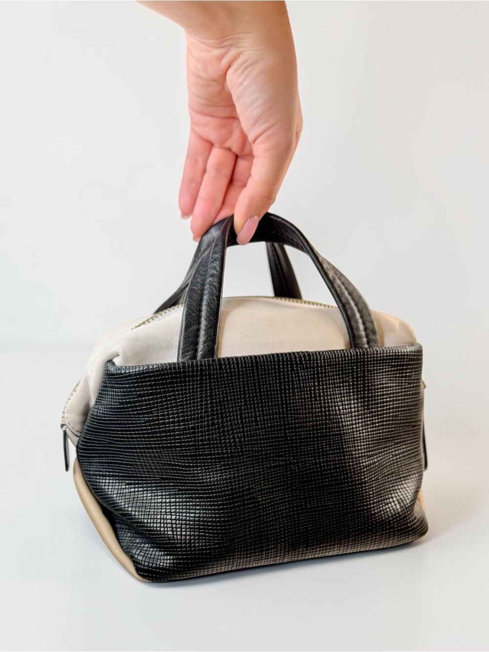 MARC by MARC JACOBS Switching Leather boxy satchel - Picture 7 of 11